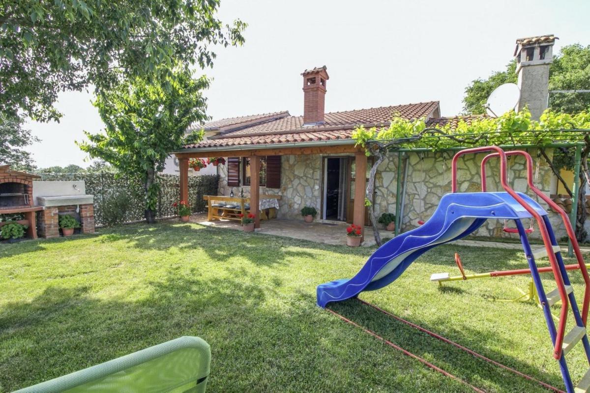 Vila Dea In Kmeti Žminj Exteriér fotografie